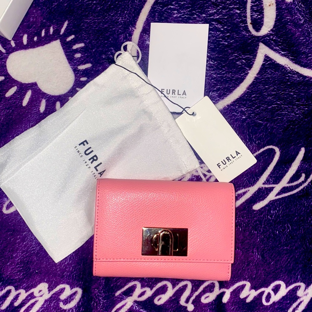Furla pink wallet